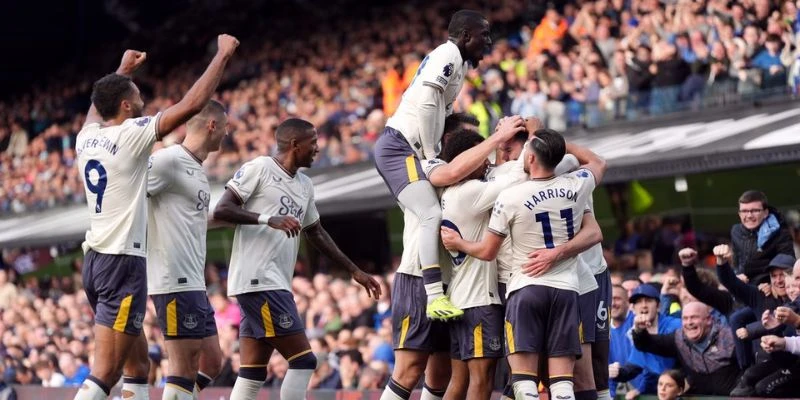 Cách cá cược và dự đoán tỷ số chuẩn